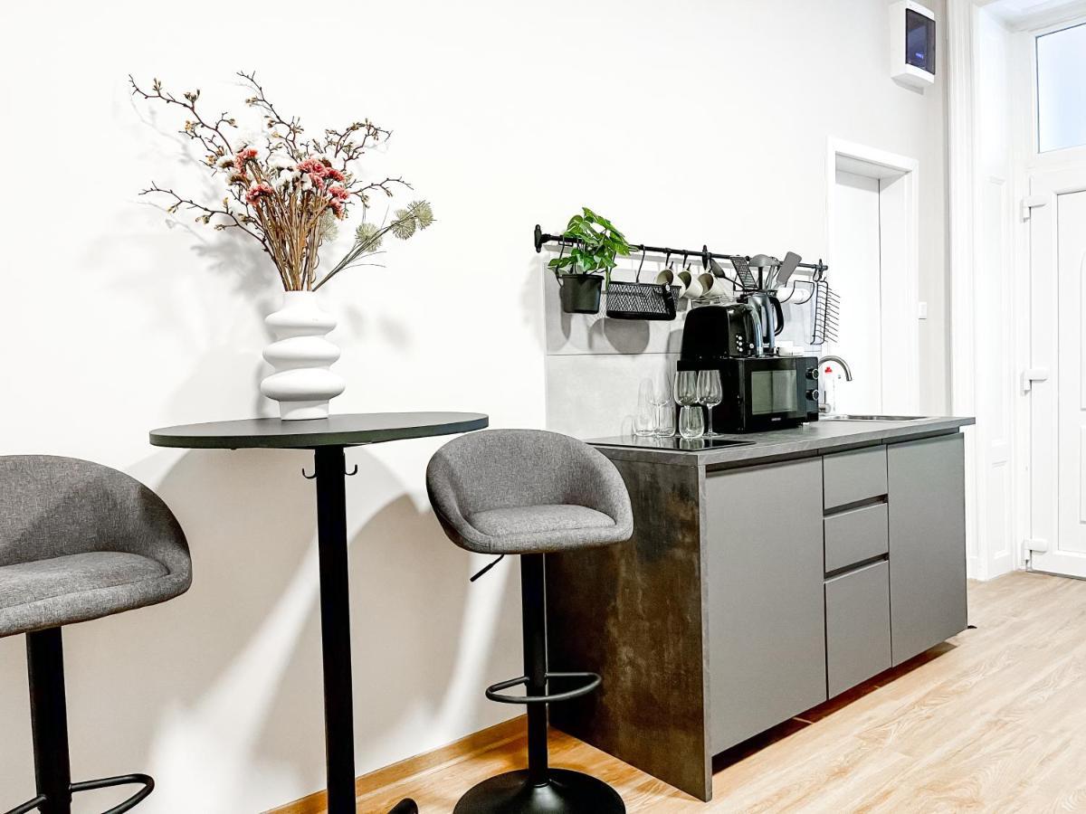 T32 Central Modern Suites 부다페스트 외부 사진